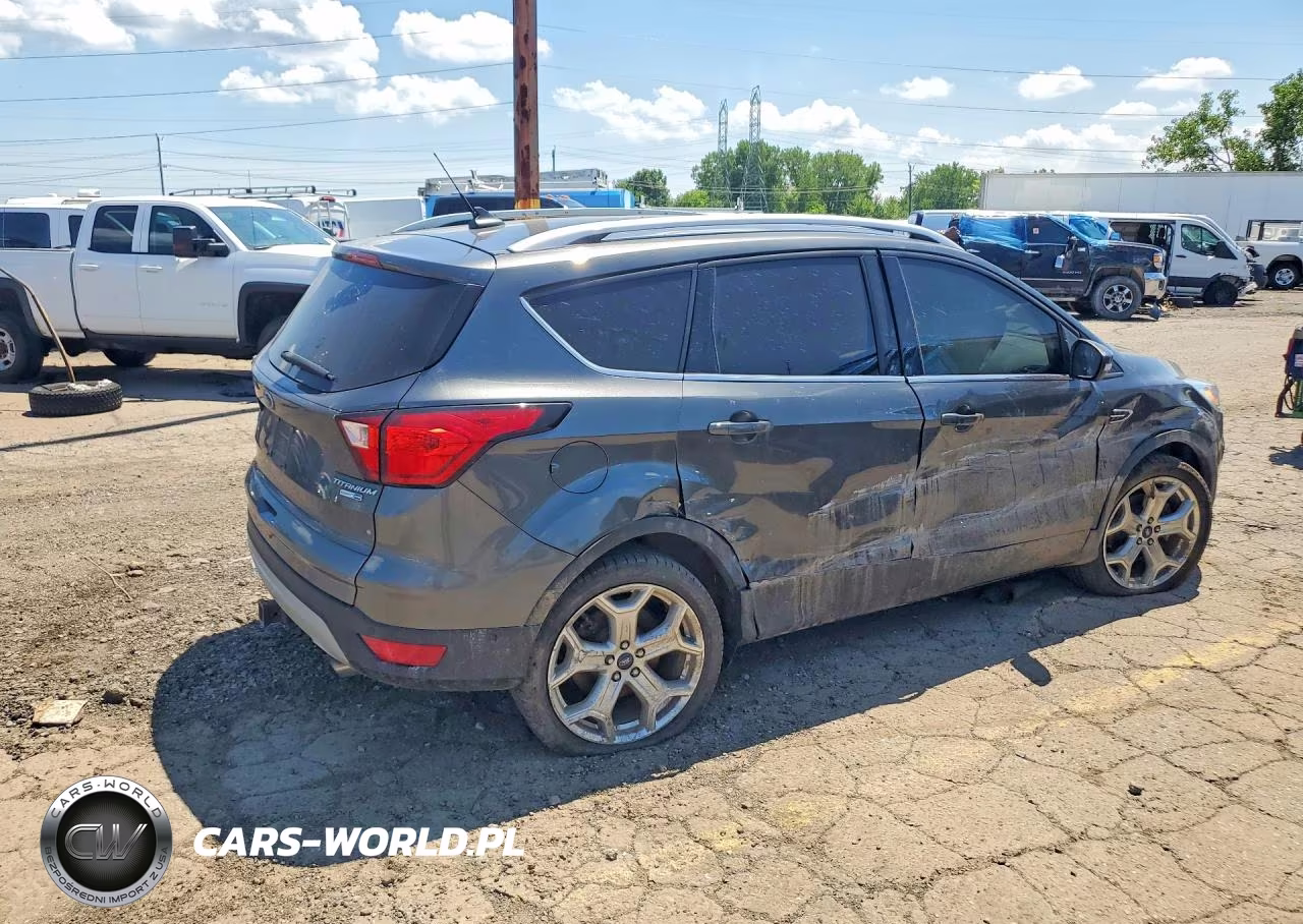 2019 Ford Escape Titanium VIN:1FMCU9J95KUC57777 - 3