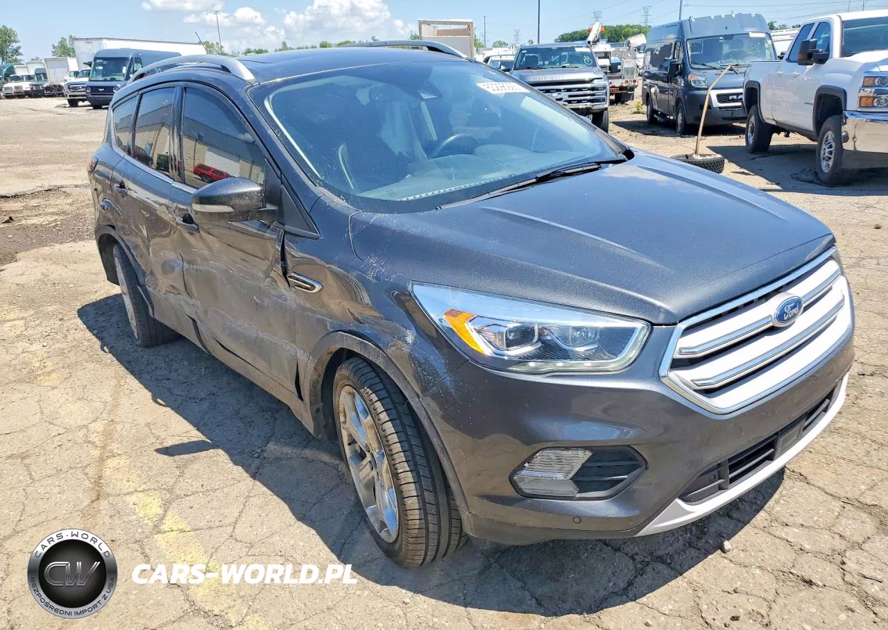 2019 Ford Escape Titanium VIN:1FMCU9J95KUC57777 - 4