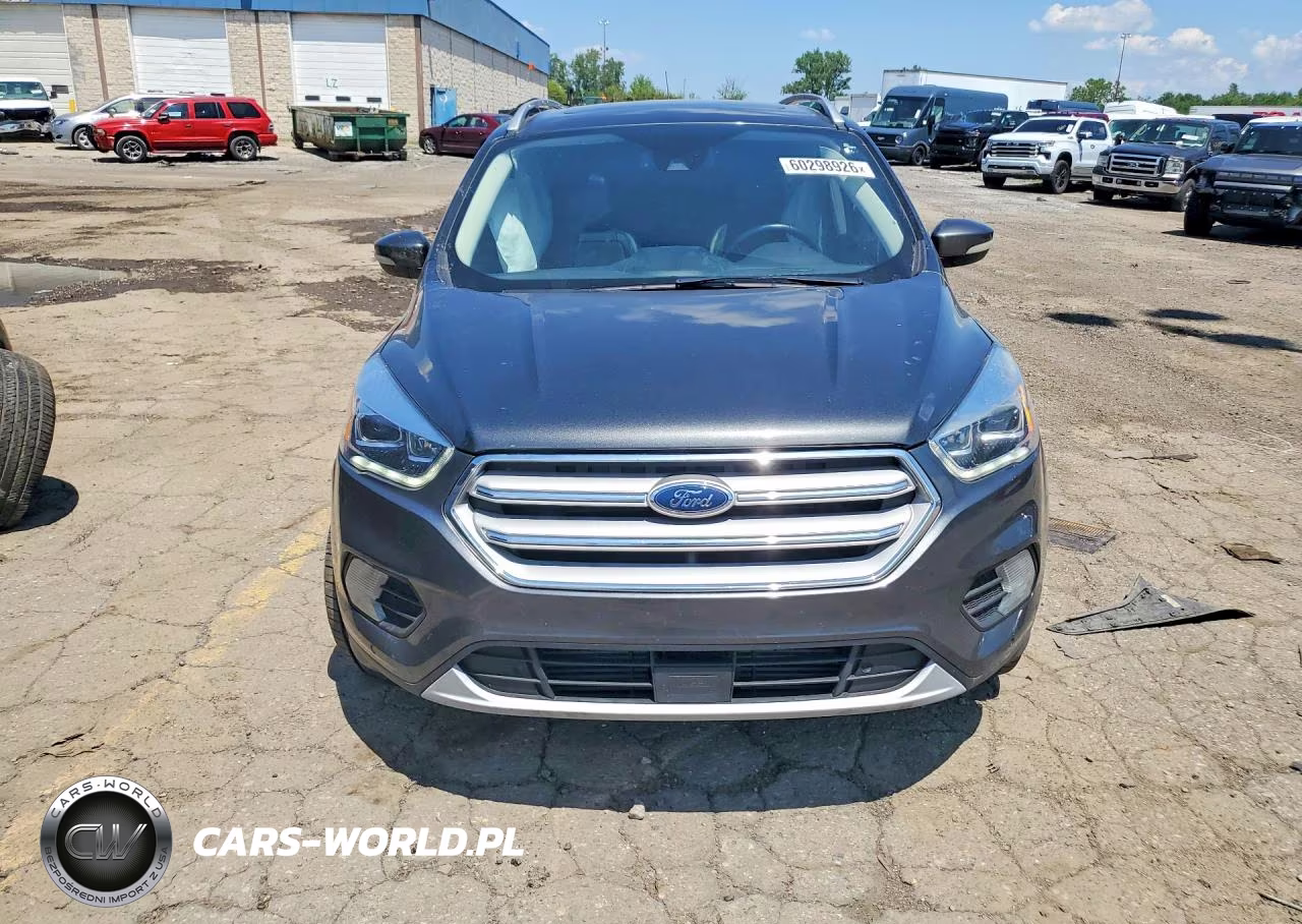 2019 Ford Escape Titanium VIN:1FMCU9J95KUC57777 - 5