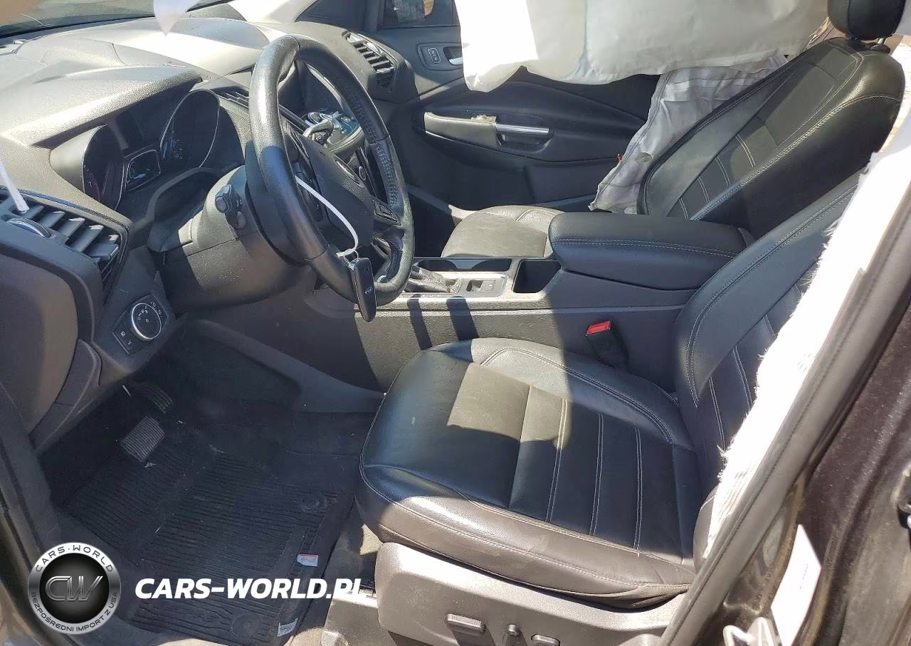 2019 Ford Escape Titanium VIN:1FMCU9J95KUC57777 - 7