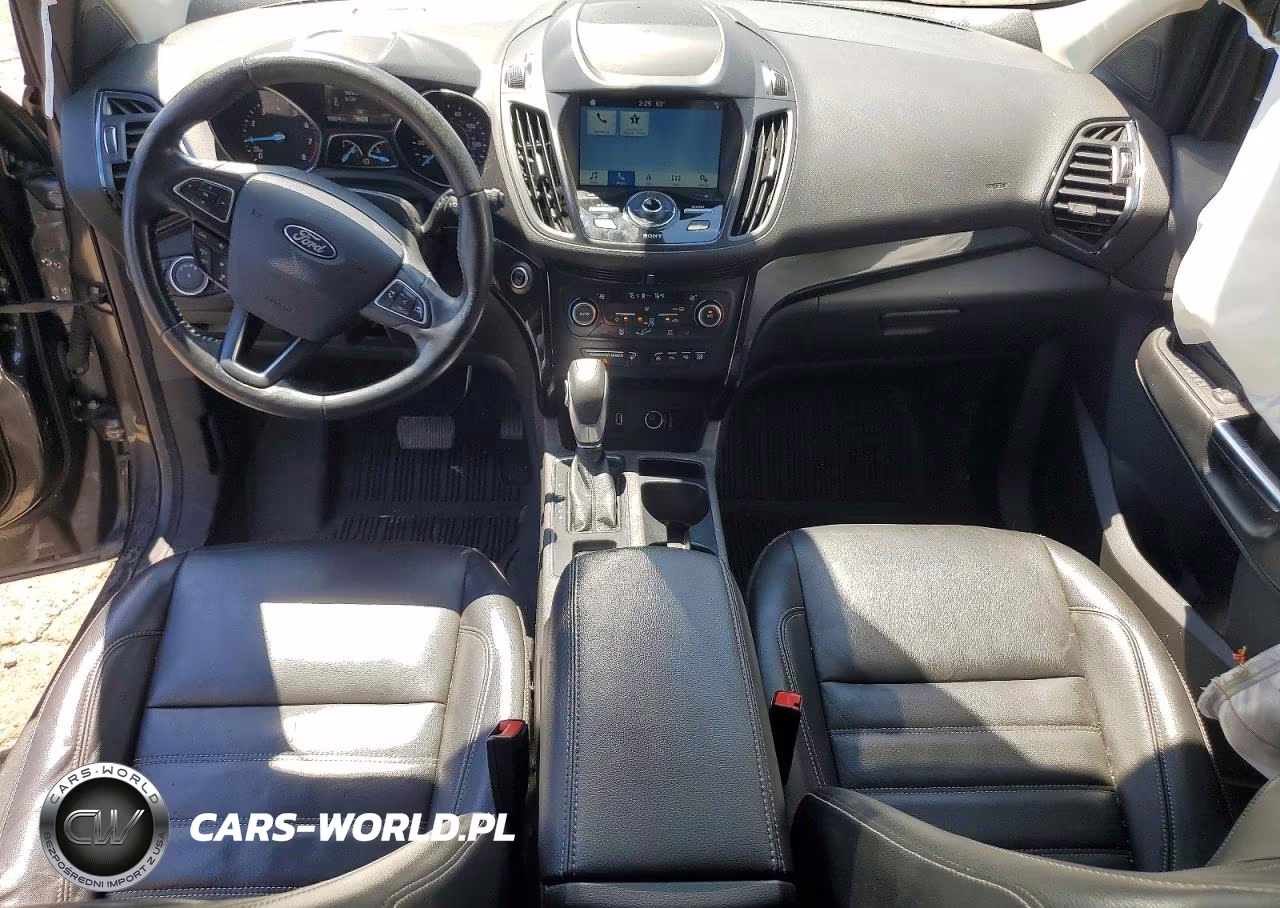 2019 Ford Escape Titanium VIN:1FMCU9J95KUC57777 - 8