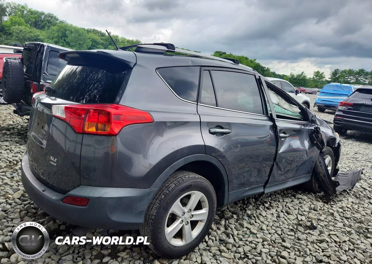 2013 Toyota Rav4 Xle VIN:2T3RFREV1DW012142 - 3