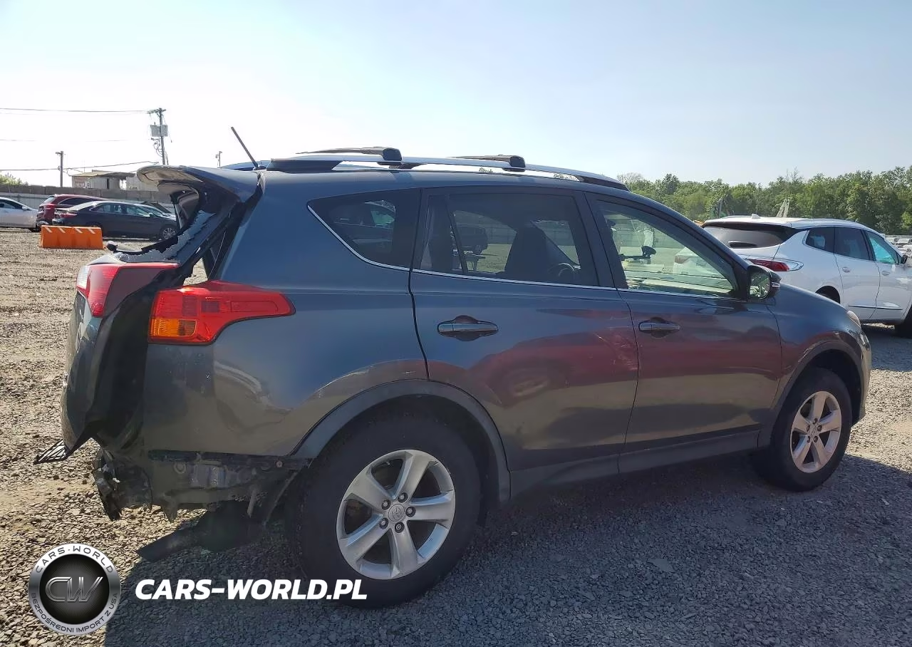 2013 Toyota Rav4 Xle VIN:JTMRFREV2D5007765 - 3