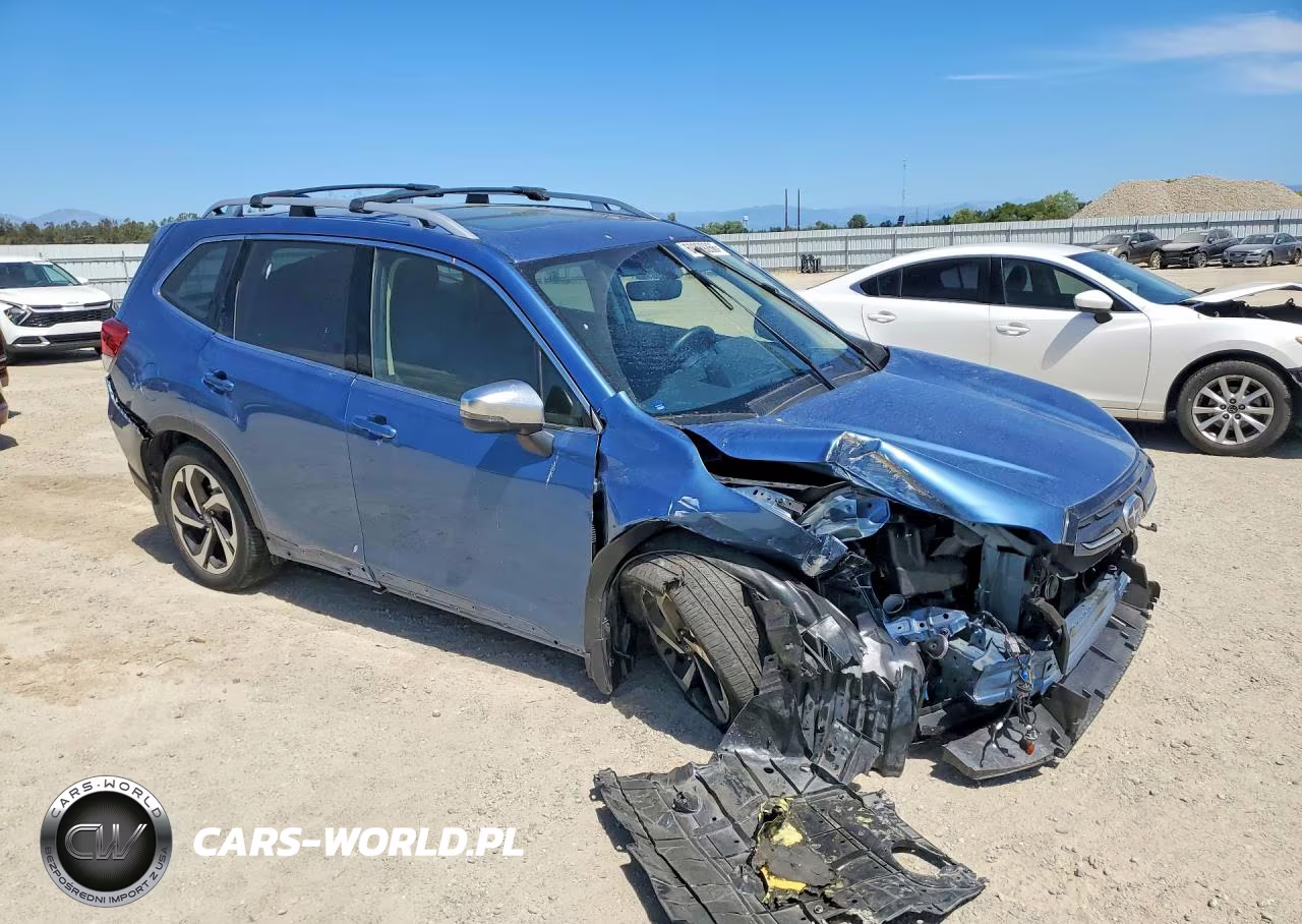 2023 Subaru Forester Touring VIN:JF2SKARC6PH503518 - 4