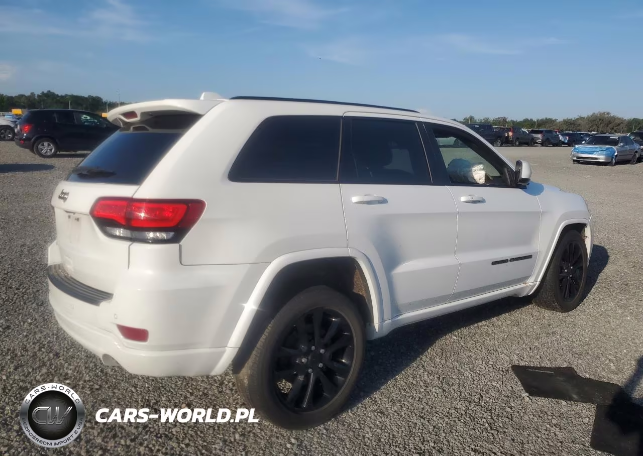 2021 Jeep Grand Cherokee Laredo VIN:1C4RJFAG3MC690351 - 3