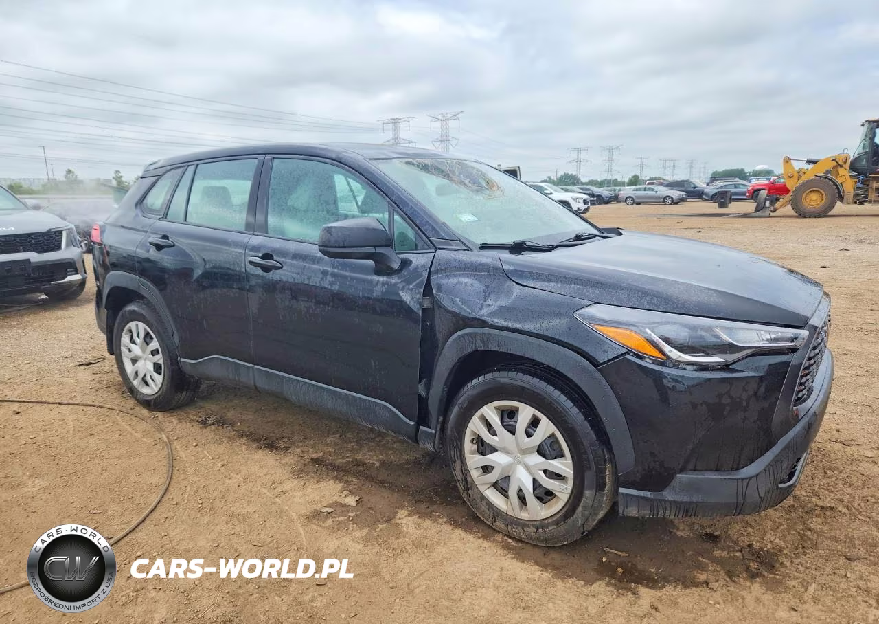 2022 Toyota Corolla Cross L VIN:7MUAAABG4NV015497 - 4