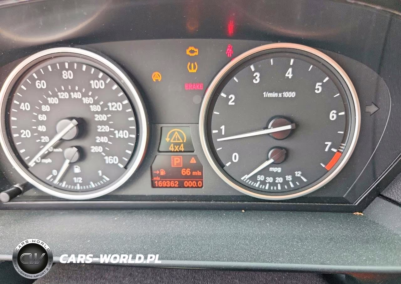 2008 BMW 535 Xi VIN:WBANV935X8CZ65538 - 9