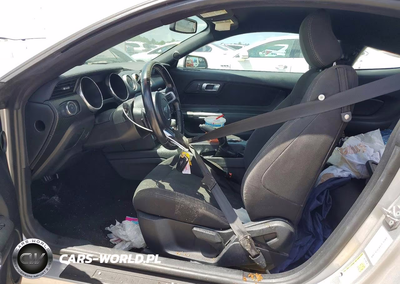 2018 Ford Mustang VIN:1FA6P8TH7J5162921 - 7