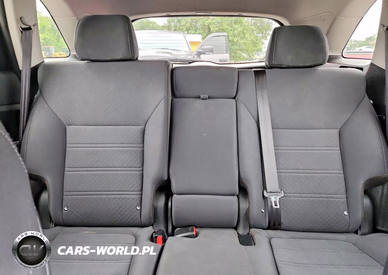 2018 Kia Sorento Lx VIN:5XYPG4A3XJG420743 - 10