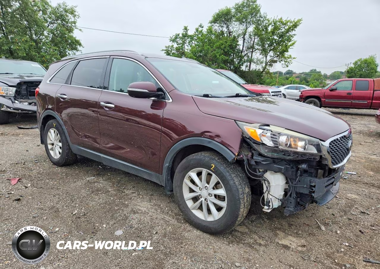 2018 Kia Sorento Lx VIN:5XYPG4A3XJG420743 - 4