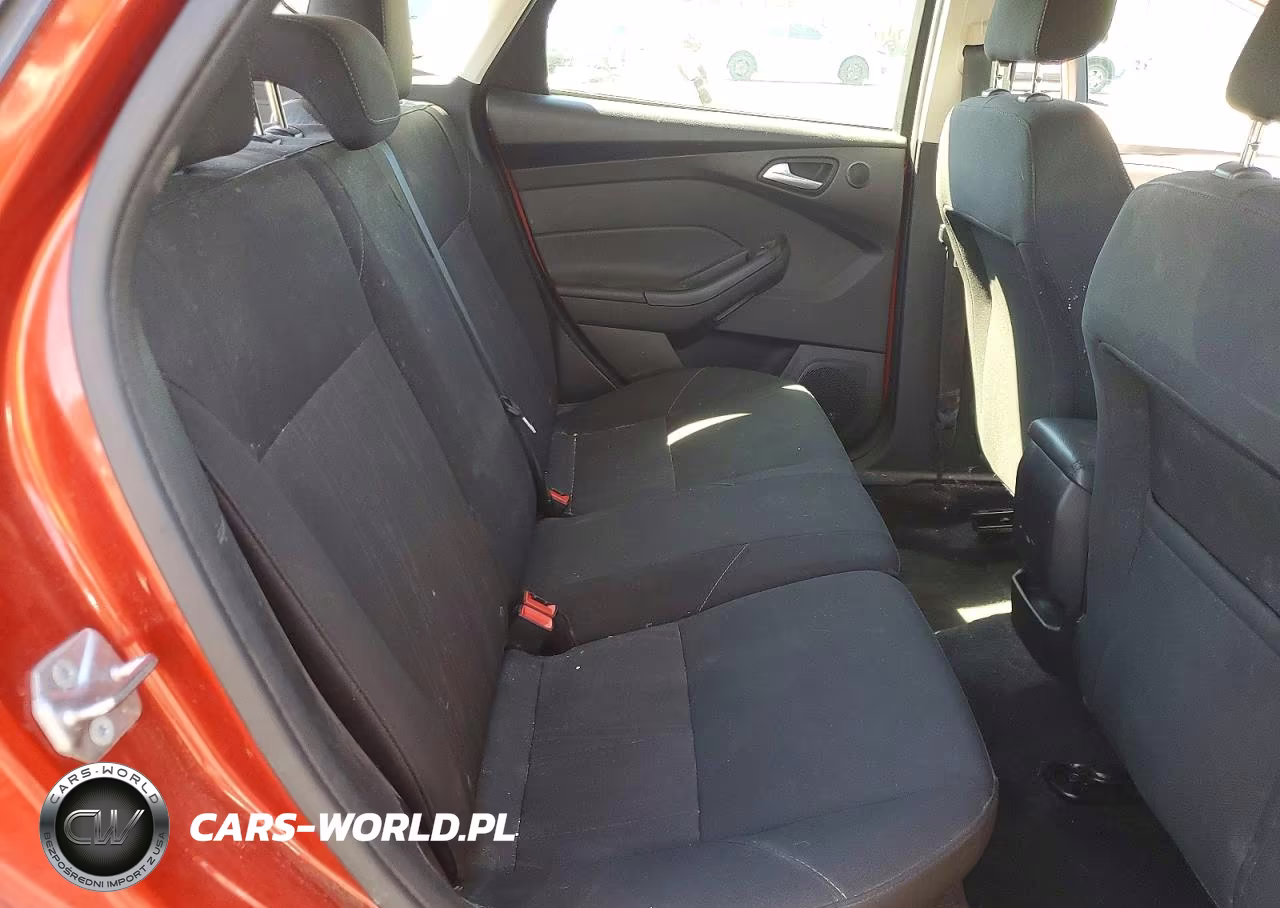 2018 Ford Focus Sel VIN:1FADP3M23JL304603 - 10