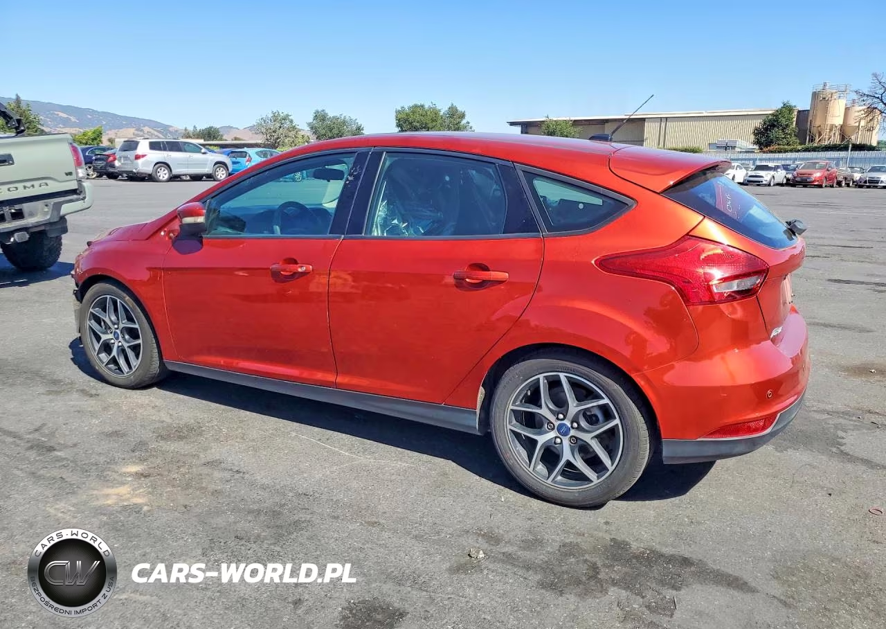 2018 Ford Focus Sel VIN:1FADP3M23JL304603 - 2