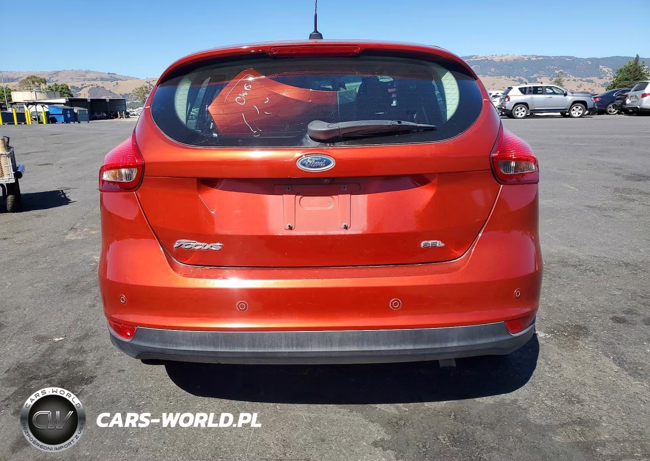 2018 Ford Focus Sel VIN:1FADP3M23JL304603 - 6