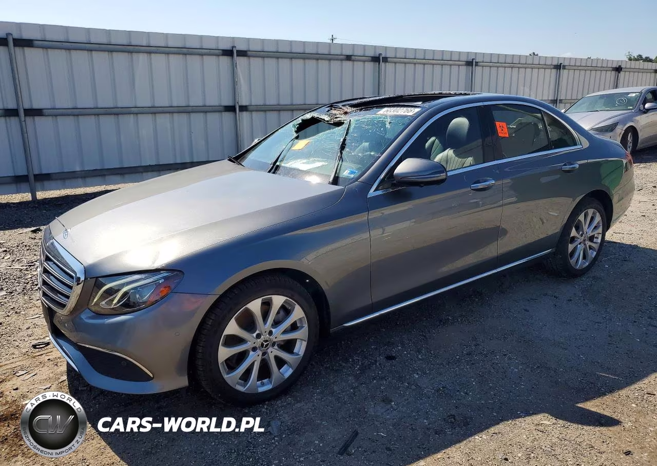 2019 Mercedes-Benz E 300 4Matic – zdjęcie 1 z 12