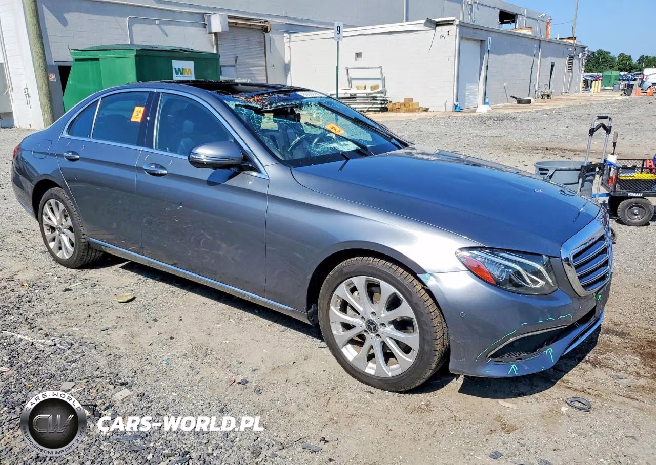 2019 Mercedes-Benz E 300 4Matic VIN:WDDZF4KB0KA626985 - 4