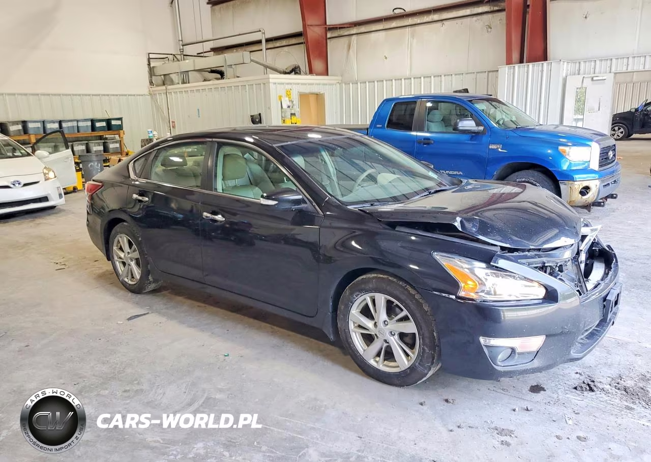 2013 Nissan Altima 2.5 VIN:1N4AL3AP4DN589688 - 4