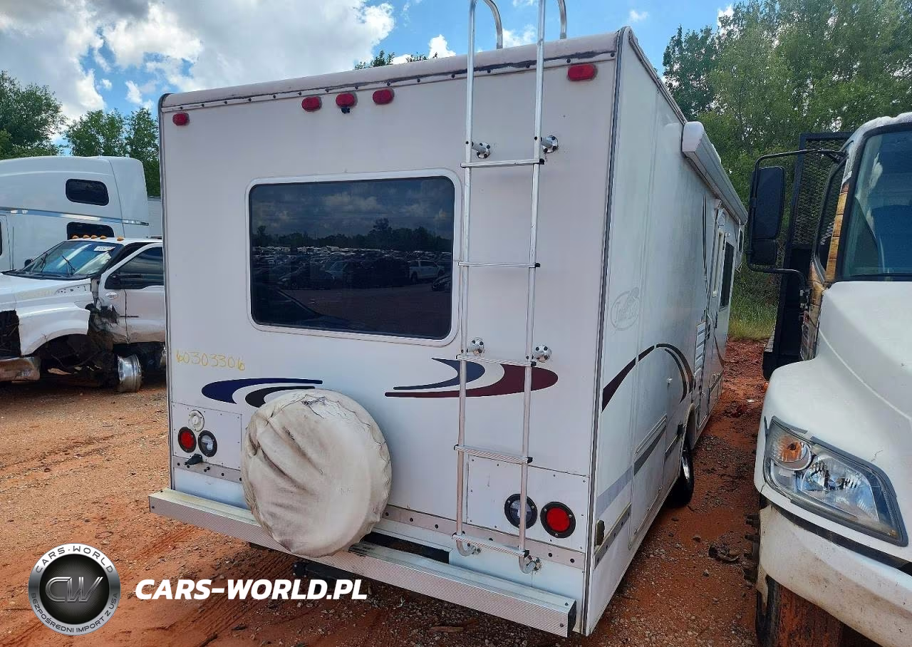 2003 Ford Econoline E450 Super Duty Cutaway Van VIN:1FDXE45S23HA02500 - 4
