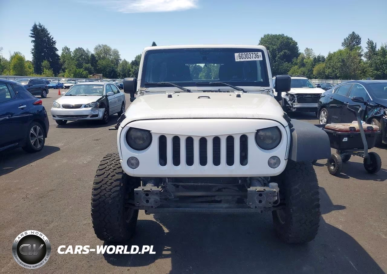 2015 Jeep Wrangler Unlimited Sport VIN:1C4BJWDG6FL684916 - 5