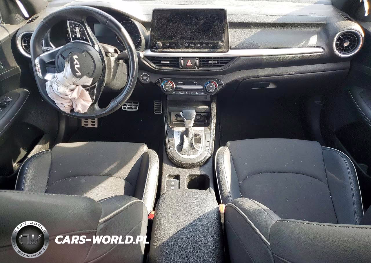 2024 Kia Forte Gt Line VIN:3KPF54AD7RE727984 - 8