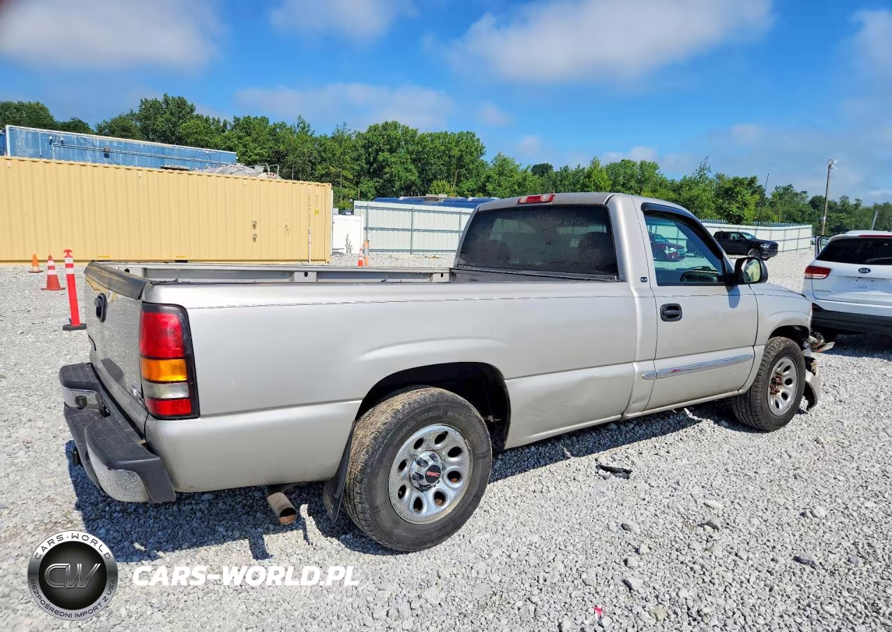 2005 GMC New Sierra C1500 VIN:1GTEC14T35E184982 - 3