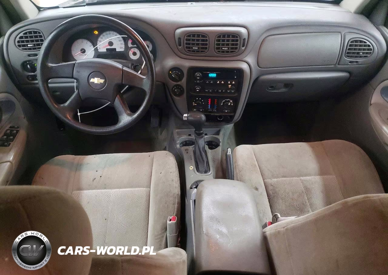 2005 Chevrolet Trailblazer Ls VIN:1GNDT13S952142071 - 8