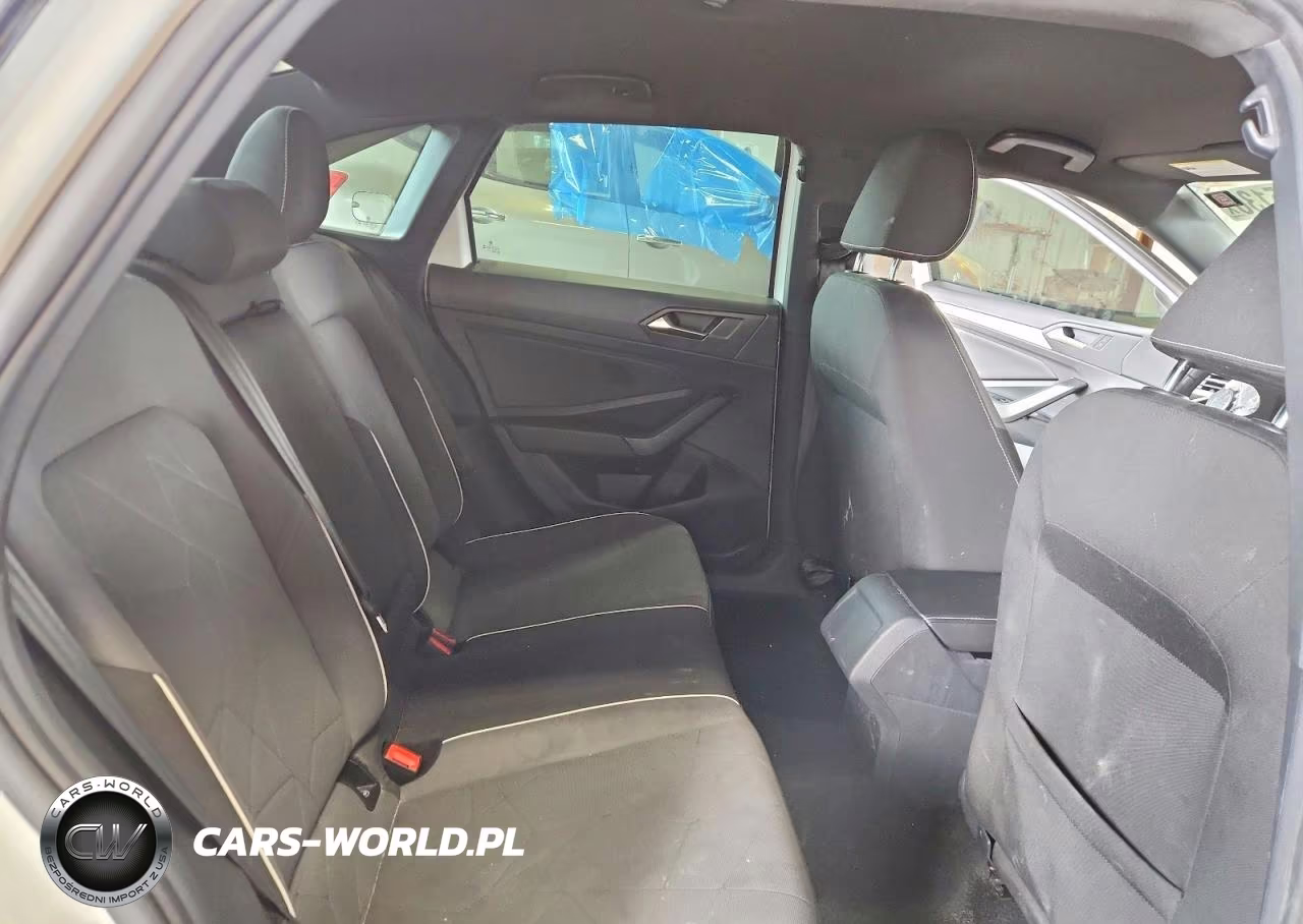 2025 Volkswagen Jetta Sport VIN:3VWBX7BU0SM026107 - 10