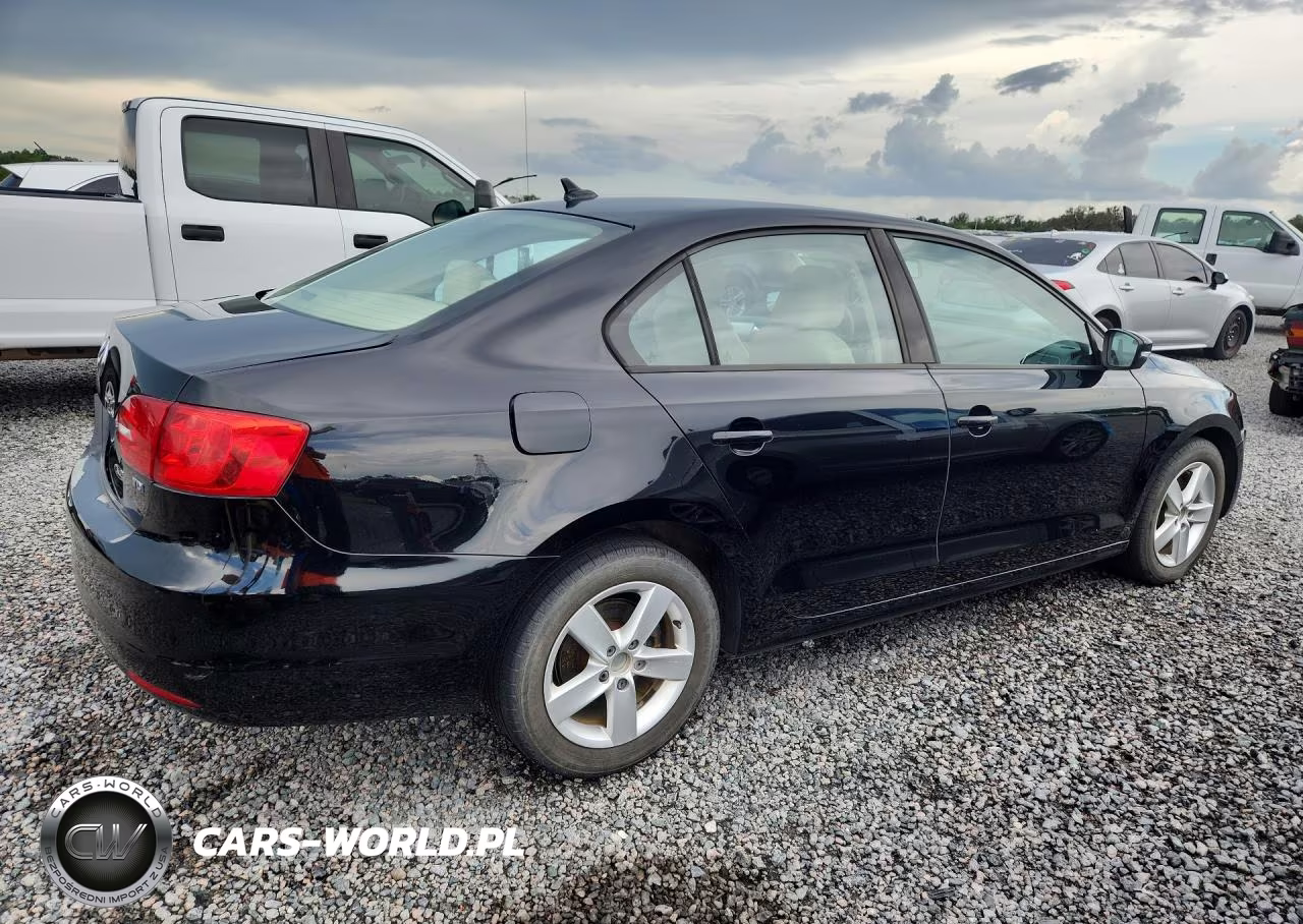2011 Volkswagen Jetta Tdi VIN:3VWLL7AJ1BM117149 - 3
