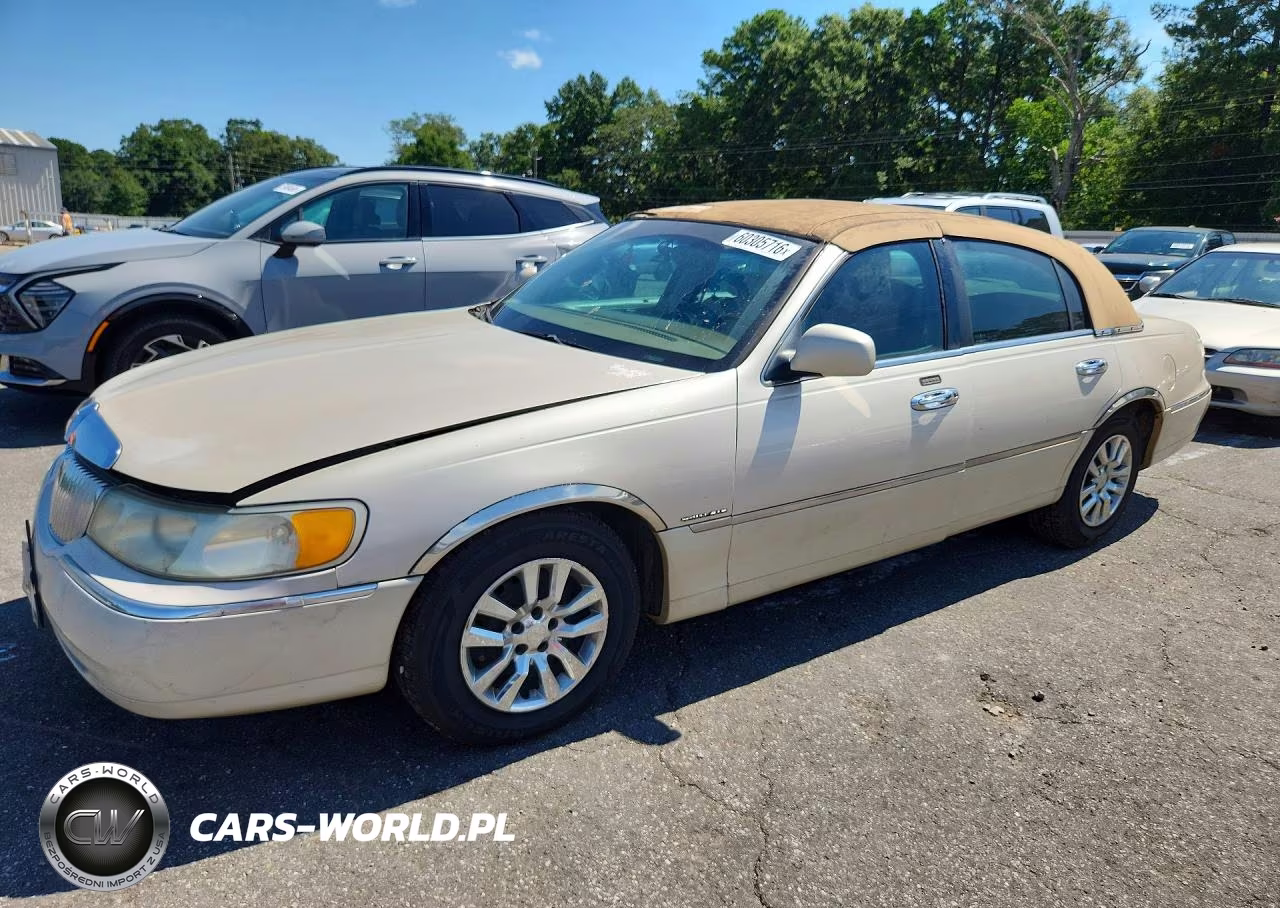 2000 Lincoln Town Car Cartier