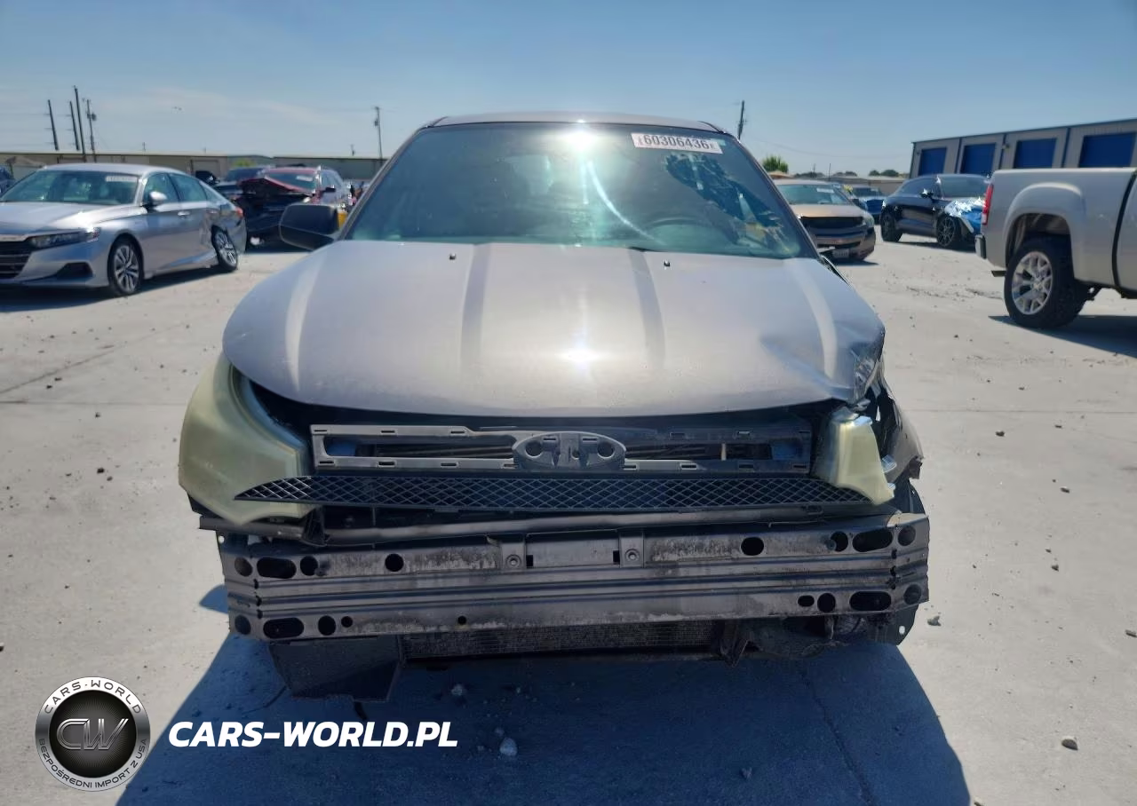 2010 Ford Focus VIN:1FAHP3FN0AW117617 - 5