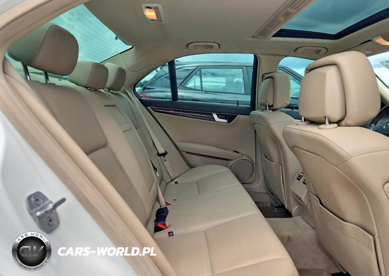 2012 Mercedes-Benz C 250 VIN:WDDGF4HB5CR237910 - 10