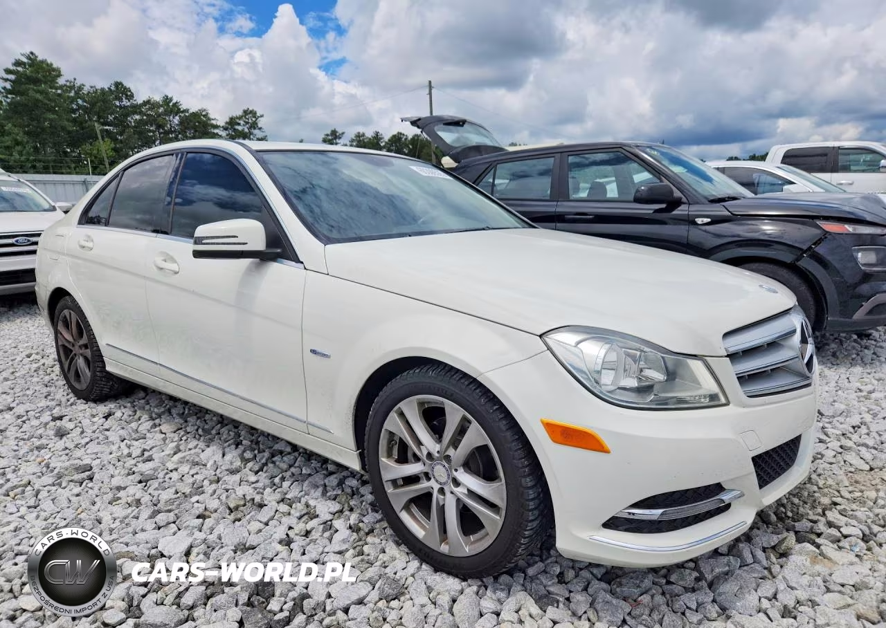 2012 Mercedes-Benz C 250 VIN:WDDGF4HB5CR237910 - 4