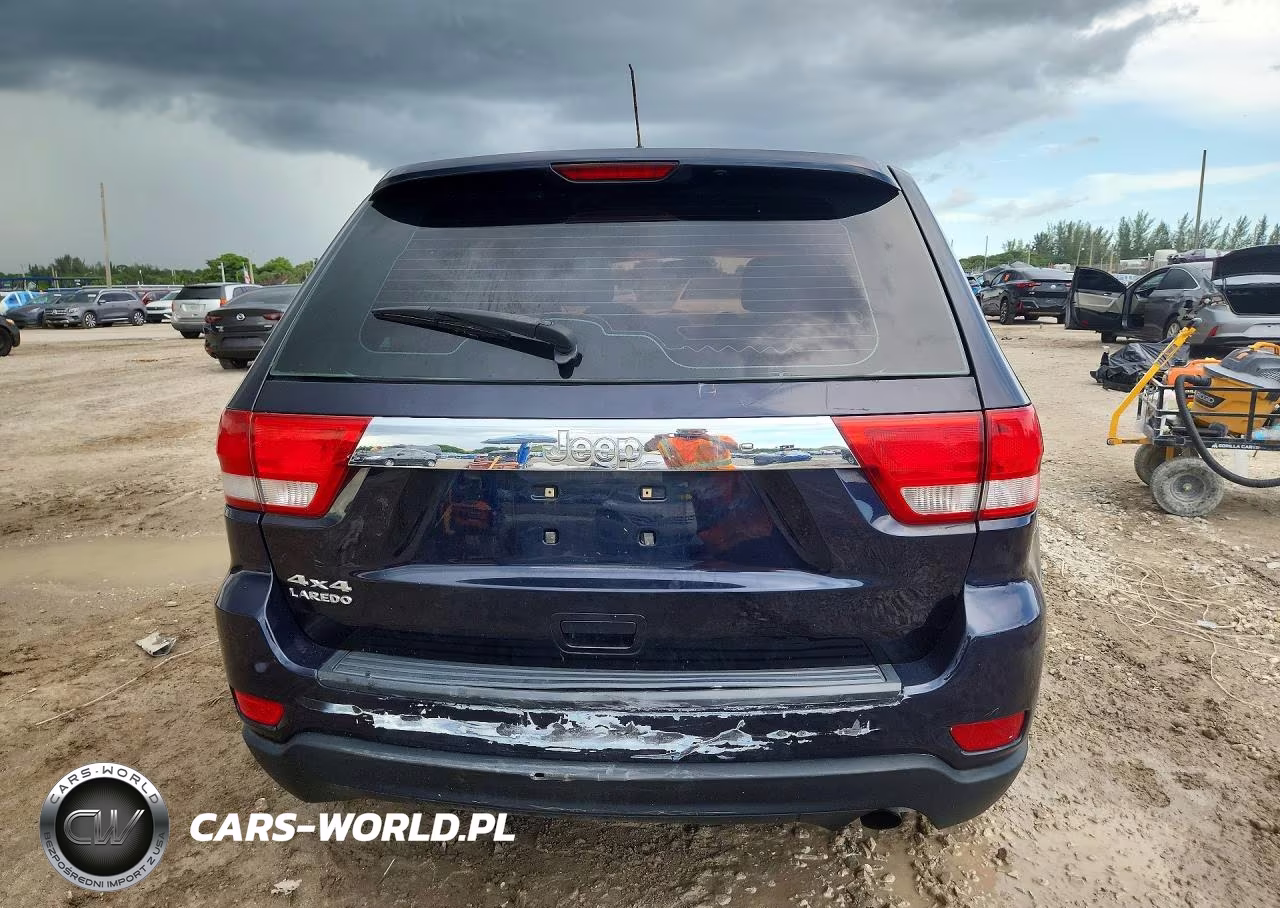 2011 Jeep Grand Cherokee Laredo VIN:1J4RR4GG2BC540873 - 6