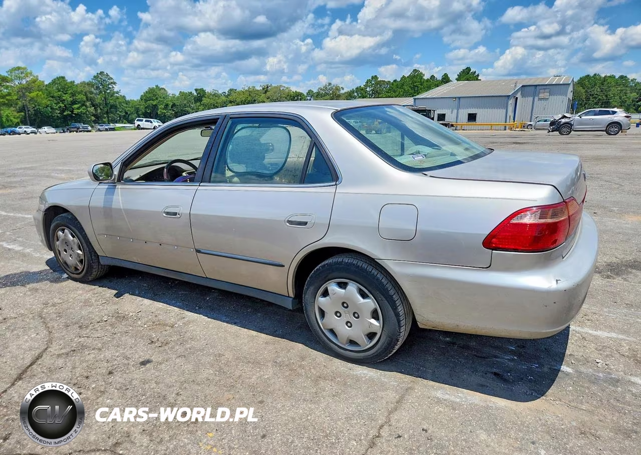 1999 Honda Accord Lx VIN:1HGCG5647XA084517 - 2