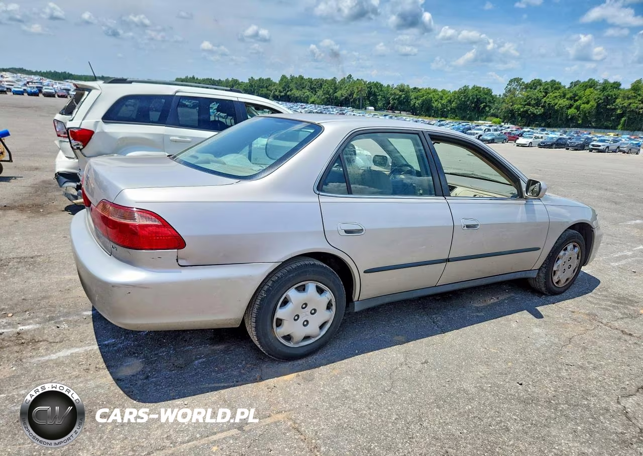 1999 Honda Accord Lx VIN:1HGCG5647XA084517 - 3
