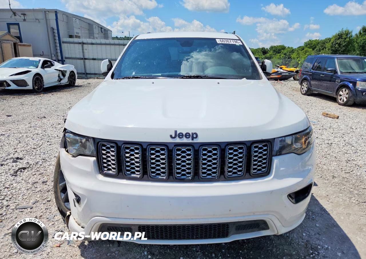 2019 Jeep Grand Cherokee Laredo VIN:1C4RJEAG2KC856916 - 5