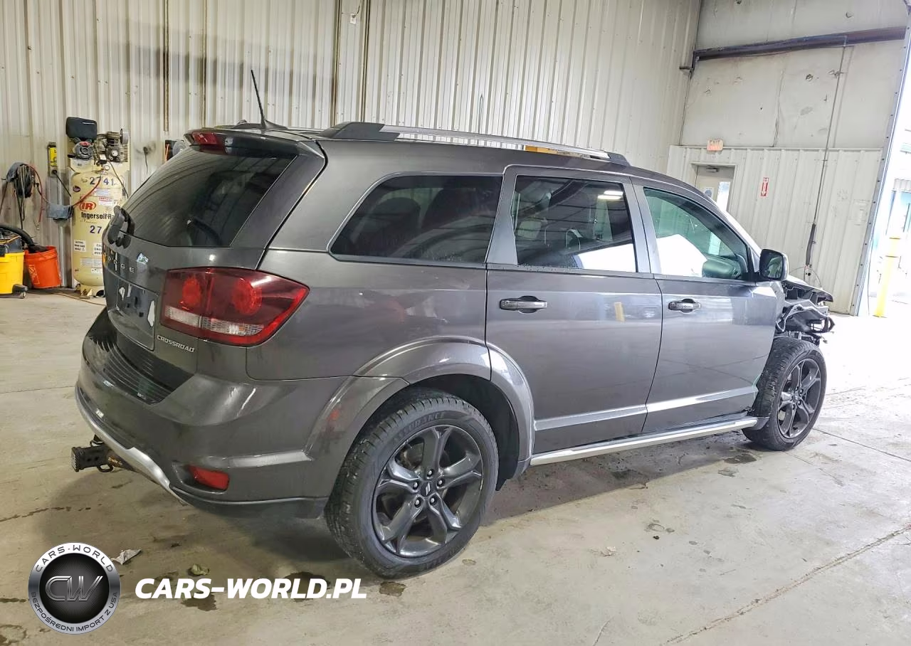 2018 Dodge Journey Crossroad VIN:3C4PDDGG6JT450141 - 3