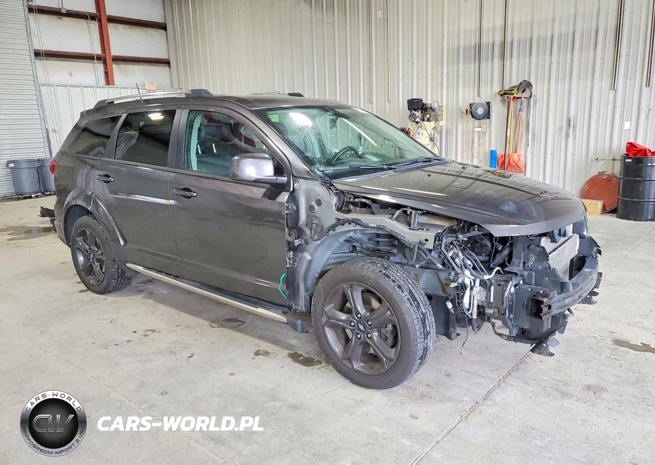 2018 Dodge Journey Crossroad VIN:3C4PDDGG6JT450141 - 4
