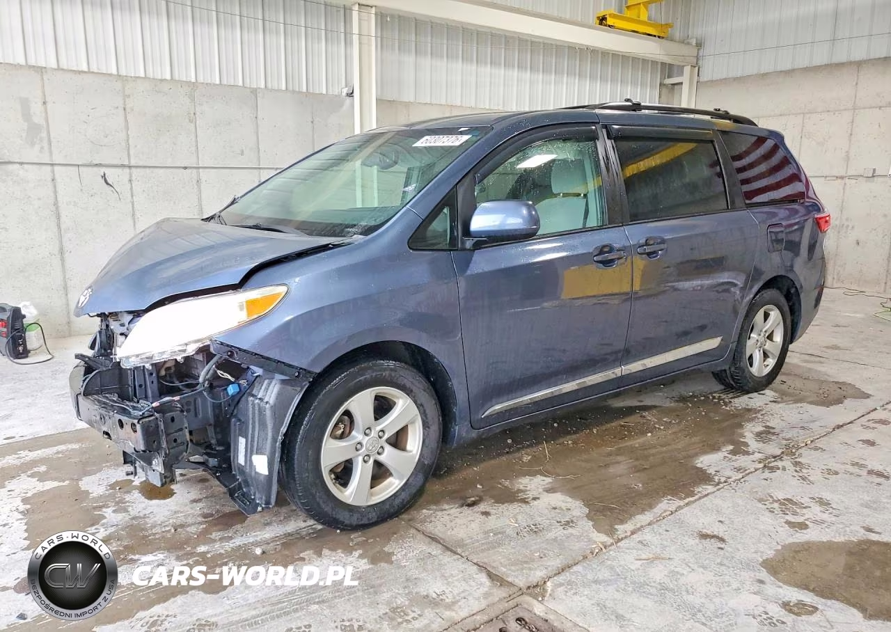 2015 Toyota Sienna Le