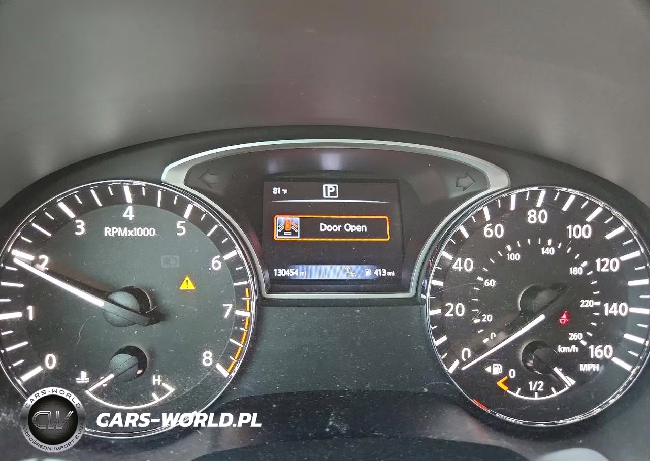 2016 Nissan Pathfinder Platinum VIN:5N1AR2MN6GC670572 - 9
