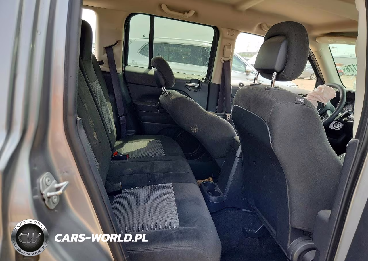 2016 Jeep Patriot Sport VIN:1C4NJRBB1GD752816 - 10