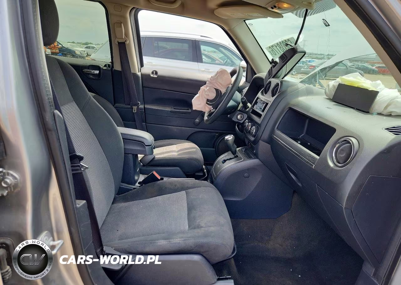 2016 Jeep Patriot Sport VIN:1C4NJRBB1GD752816 - 7
