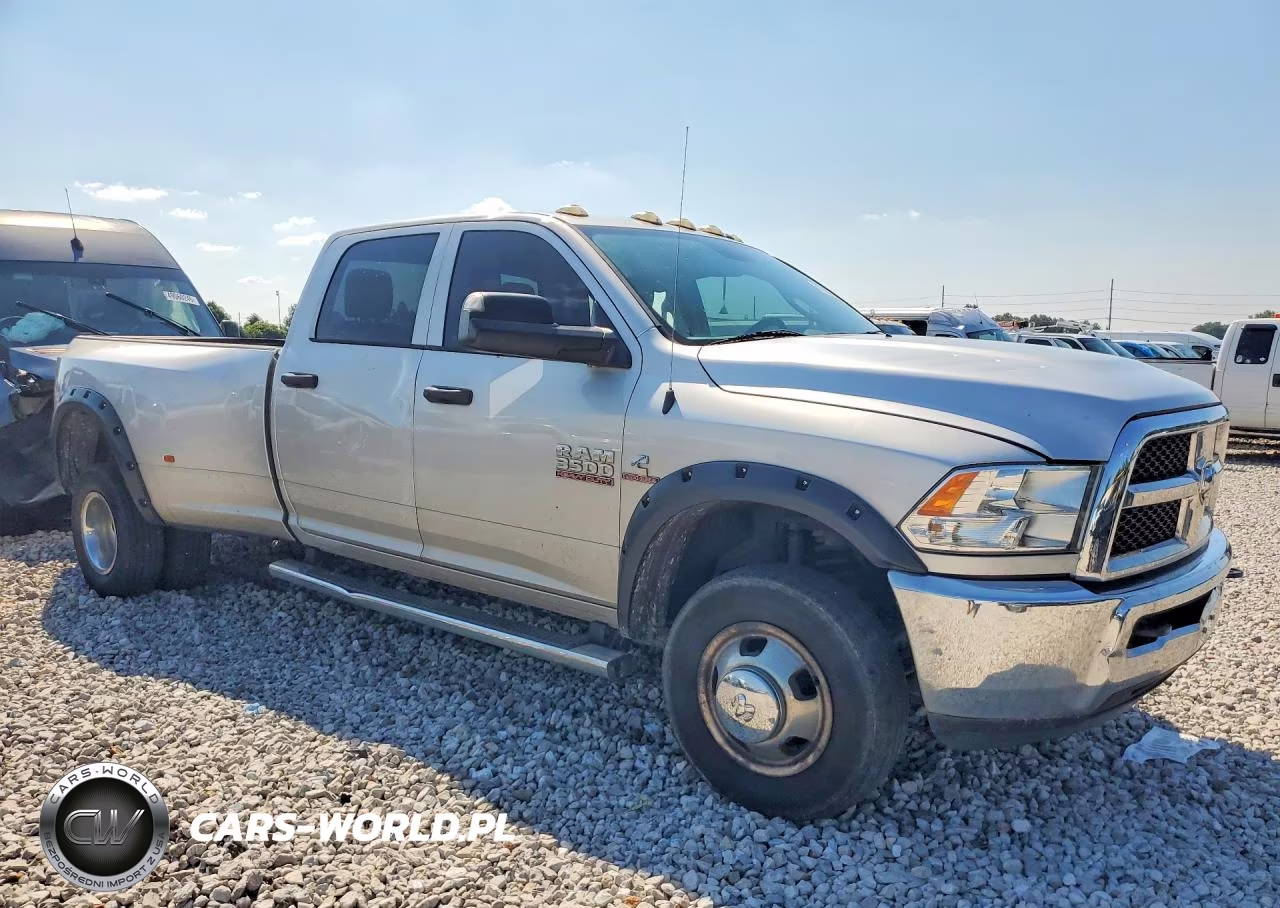 2017 Ram 3500 St VIN:3C63RRGLXHG697263 - 4