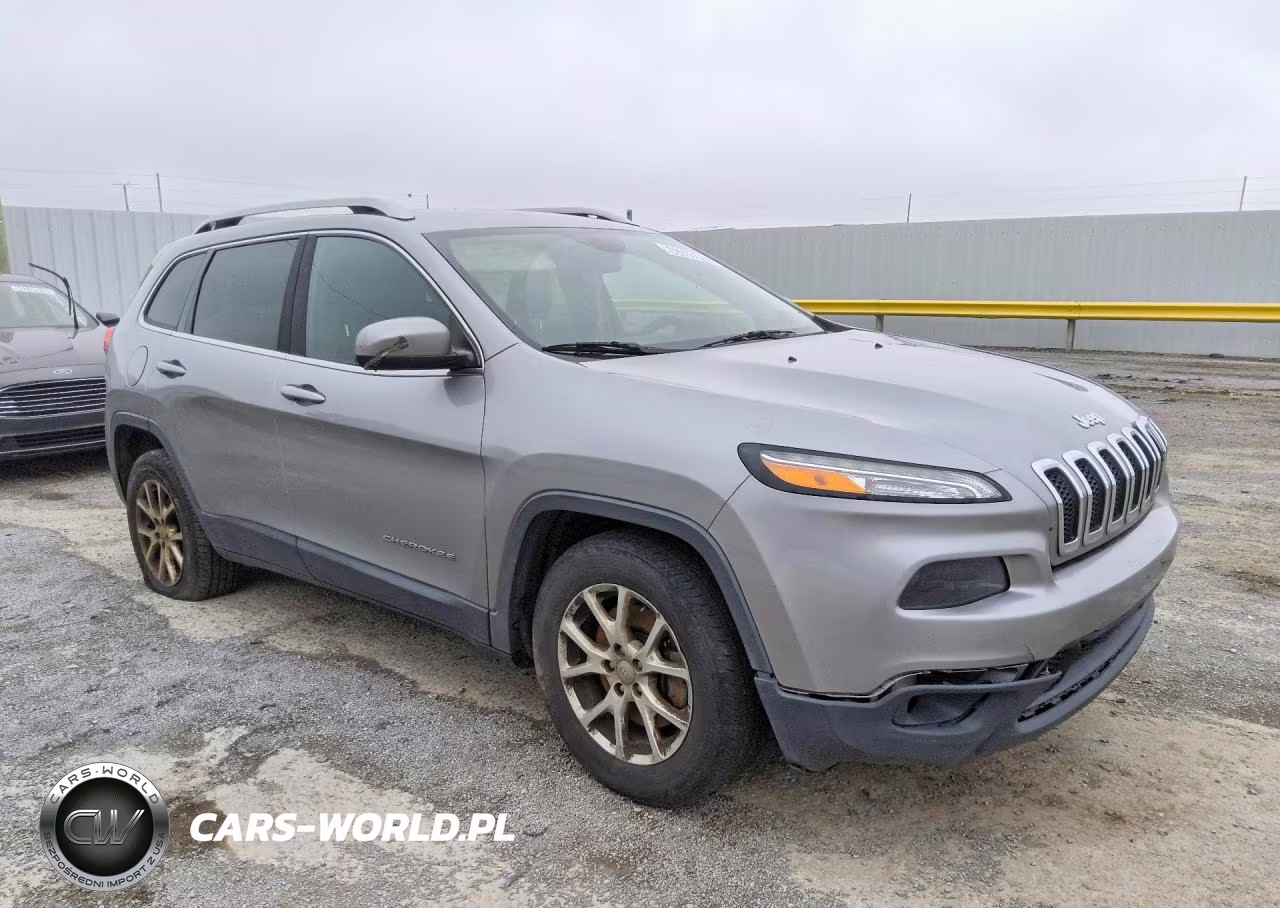 2016 Jeep Cherokee Latitude VIN:1C4PJMCB3GW259511 - 4