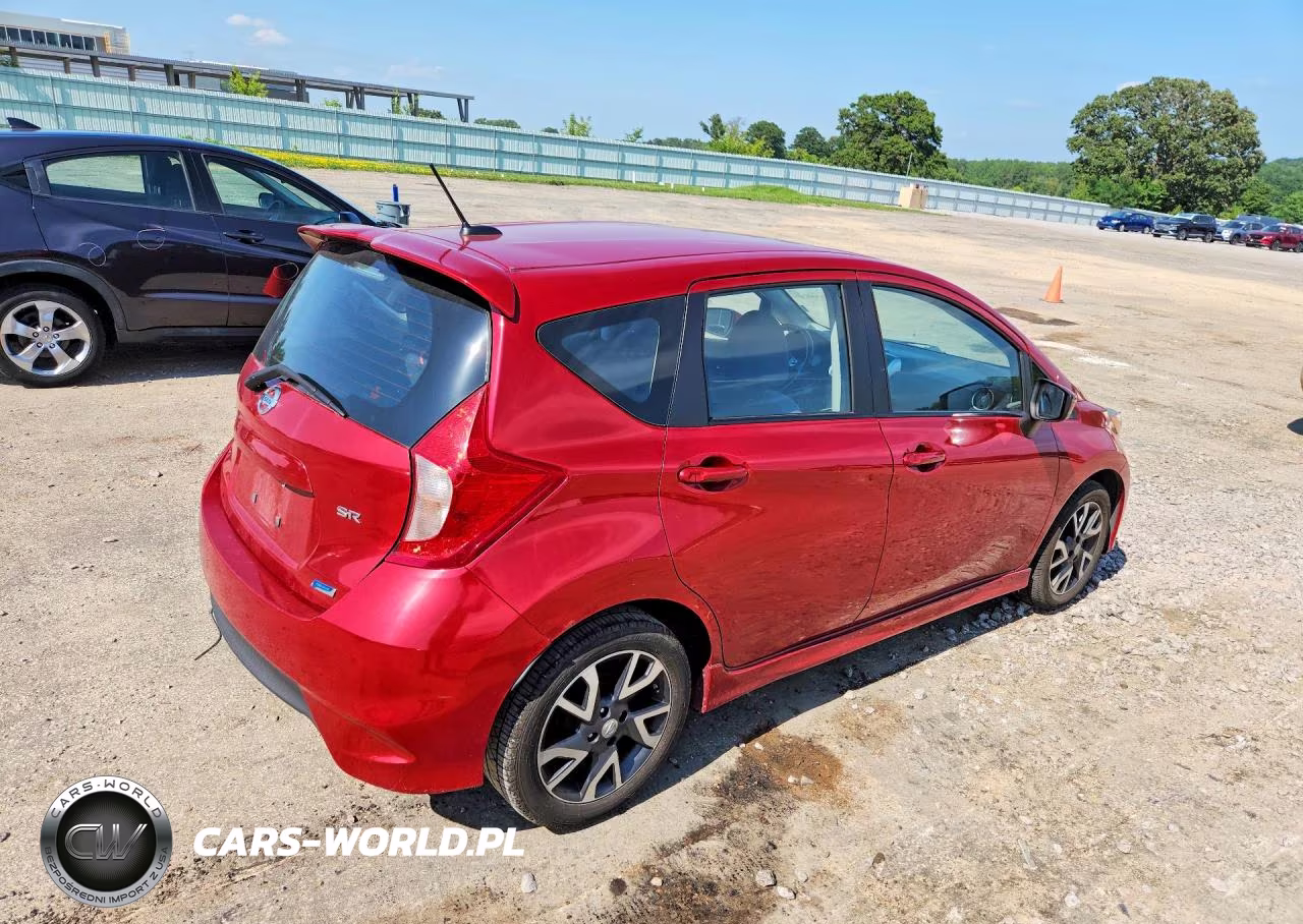 2015 Nissan Versa Note Sr VIN:3N1CE2CPXFL391028 - 3