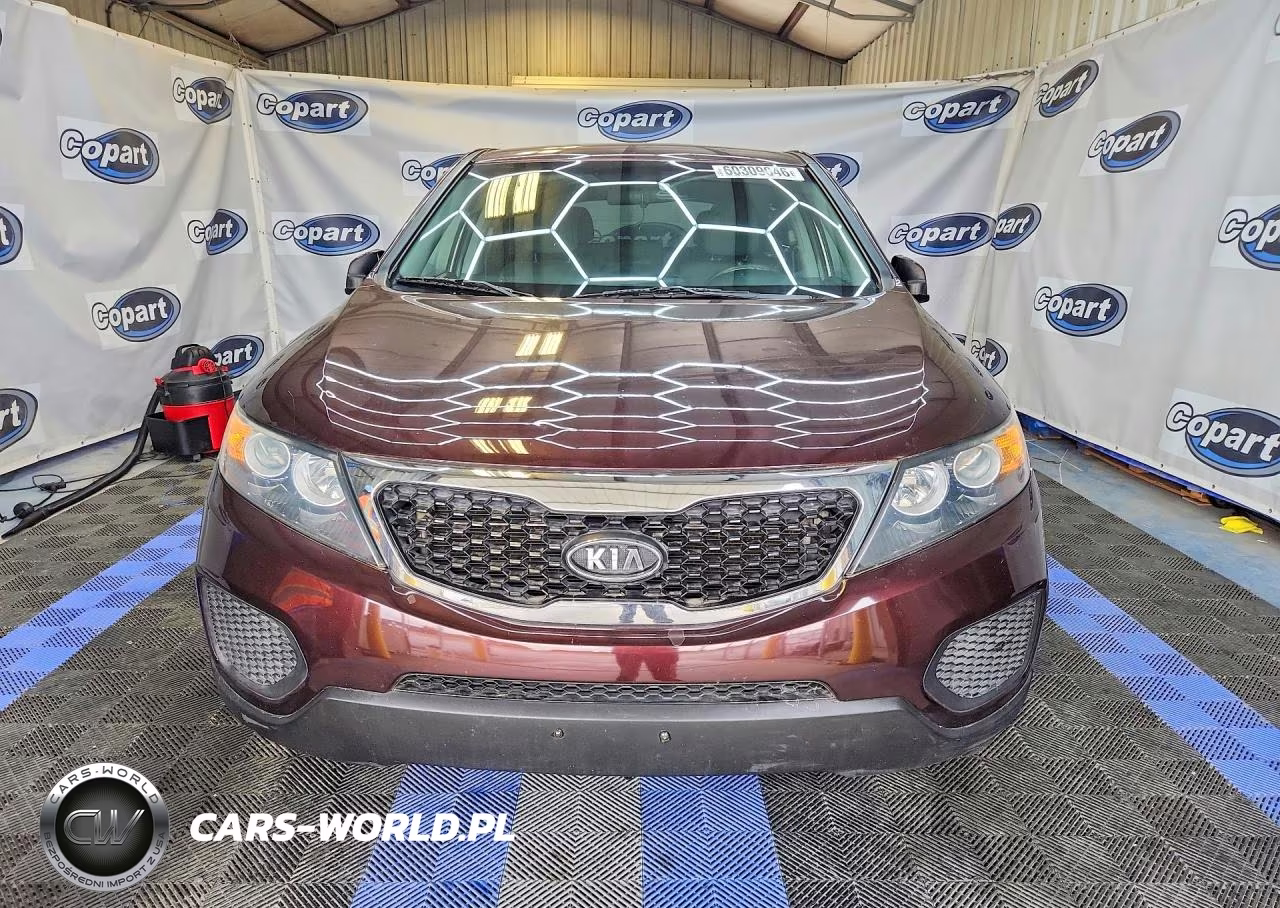 2013 Kia Sorento Lx VIN:5XYKT3A19DG348081 - 5