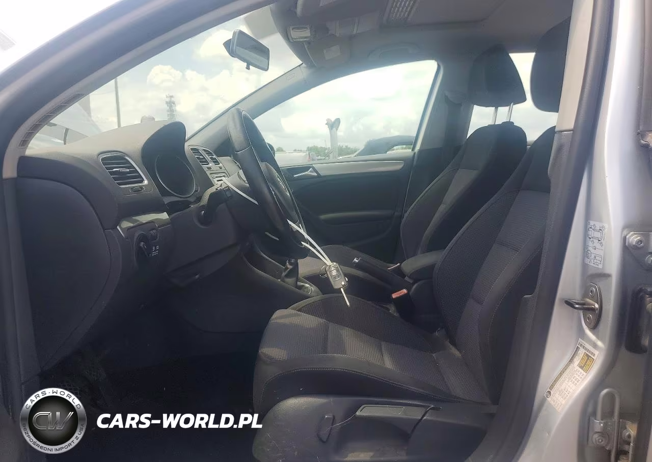 2012 Volkswagen Golf VIN:WVWNM7AJ8CW301062 - 7