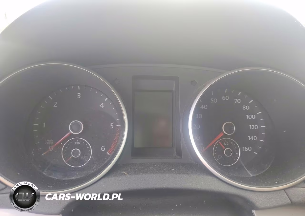 2012 Volkswagen Golf VIN:WVWNM7AJ8CW301062 - 9