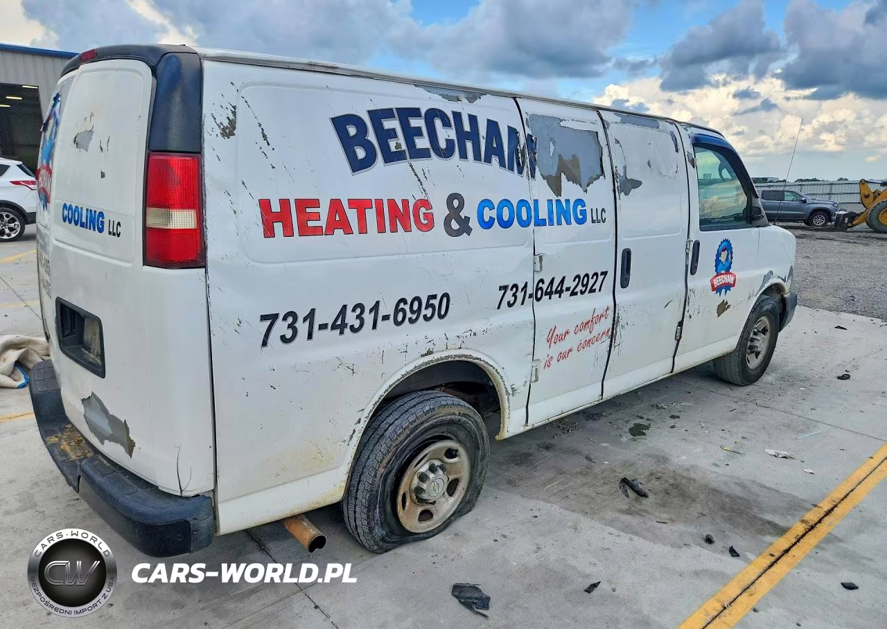 2009 Chevrolet Express G2500 VIN:1GCGG25C491181054 - 3