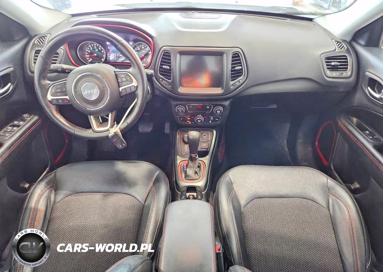2019 Jeep Compass Trailhawk VIN:3C4NJDDB3KT627982 - 8
