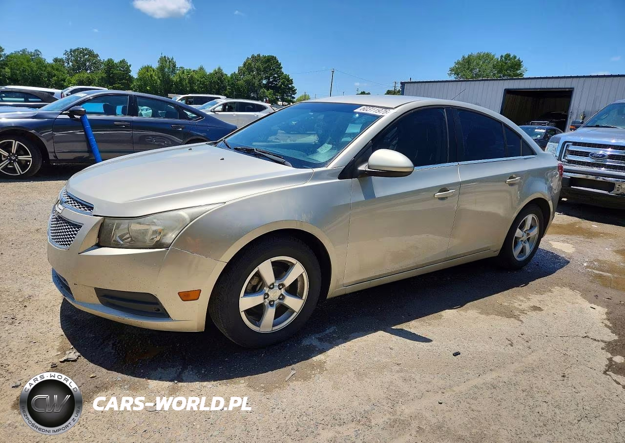 2013 Chevrolet Cruze Lt – zdjęcie 1 z 12